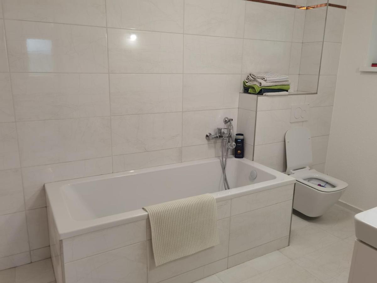 Apartmán Sunset House Piestany Cervena Veza Banka Exteriér fotografie